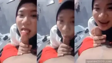 Hijab Binal Sepong Kontol Pacar Baru Sampe Peju Netes di Jilbab